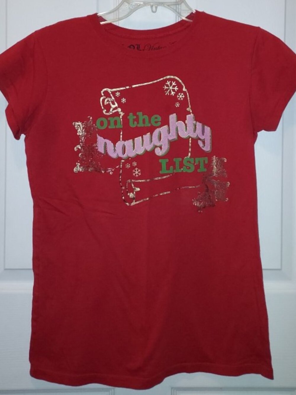 ON THE NAUGHTY LIST Christmas Holiday 🎄 ☃️ 🎅 SHIRT Red Juniors XL